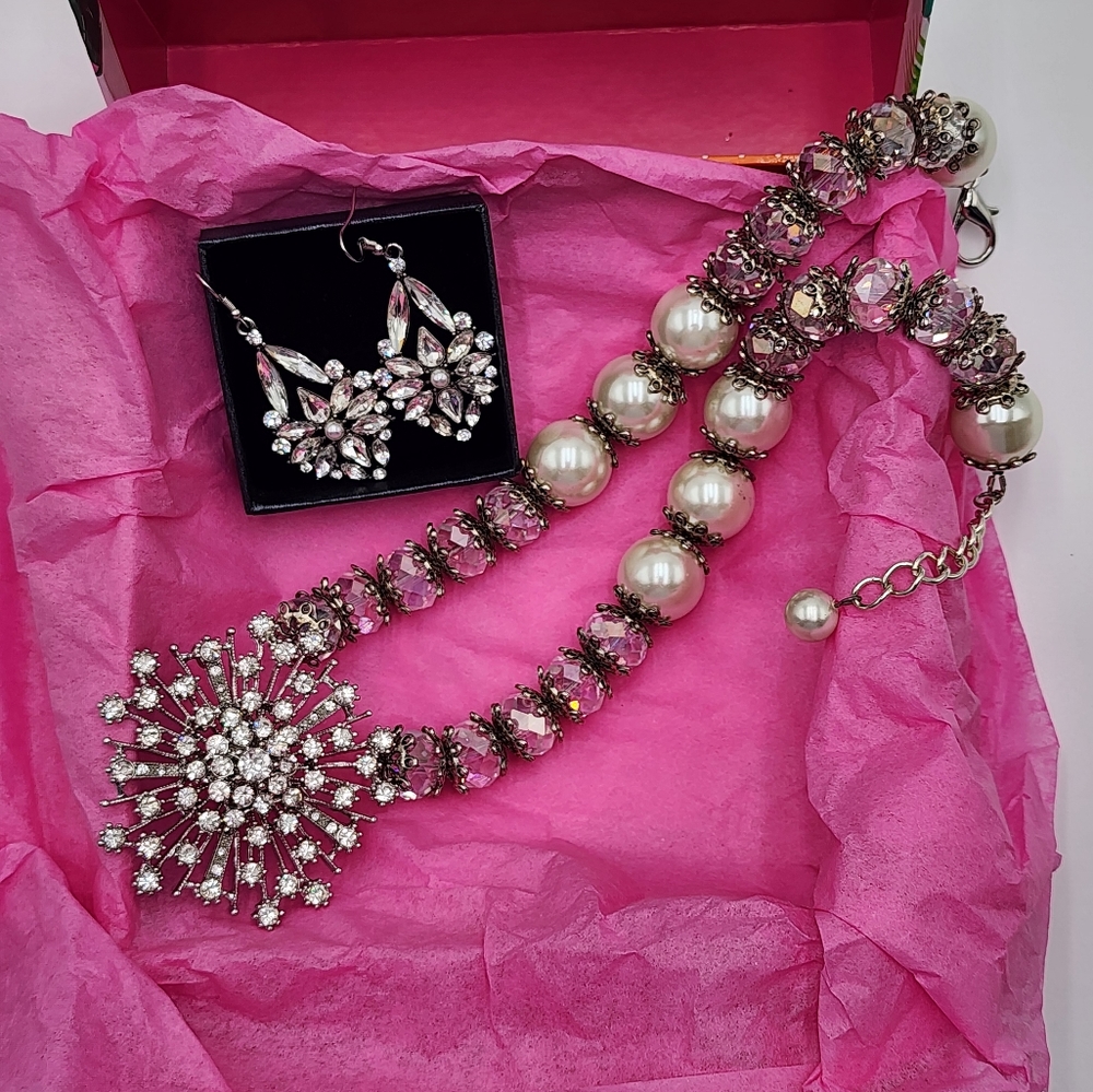 Custom Design Elegant Sparkle Statement Necklace + Earrings, NWOT